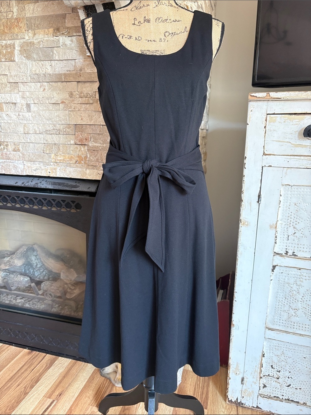 Kate Hill fit and flare sleeveless black knit midi dress tie waist back zip